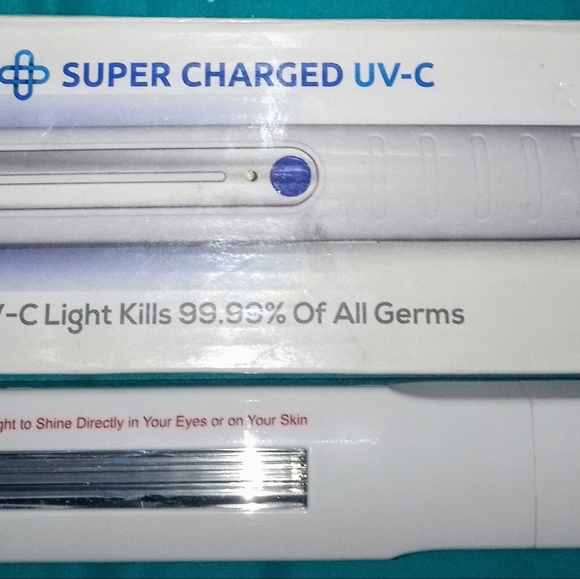 Super Charged UV-C Light Kills 99.9% Of All Germs W/Box (Never Used) - Picture 2 of 4